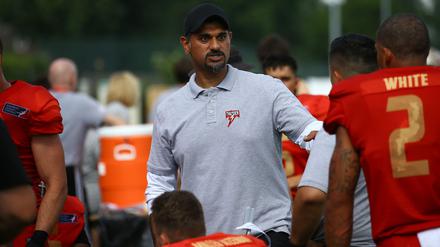 Trainer Jag Bal kassiert mit den Berlin Thunder die nächste Niederlage in der ELF. 
