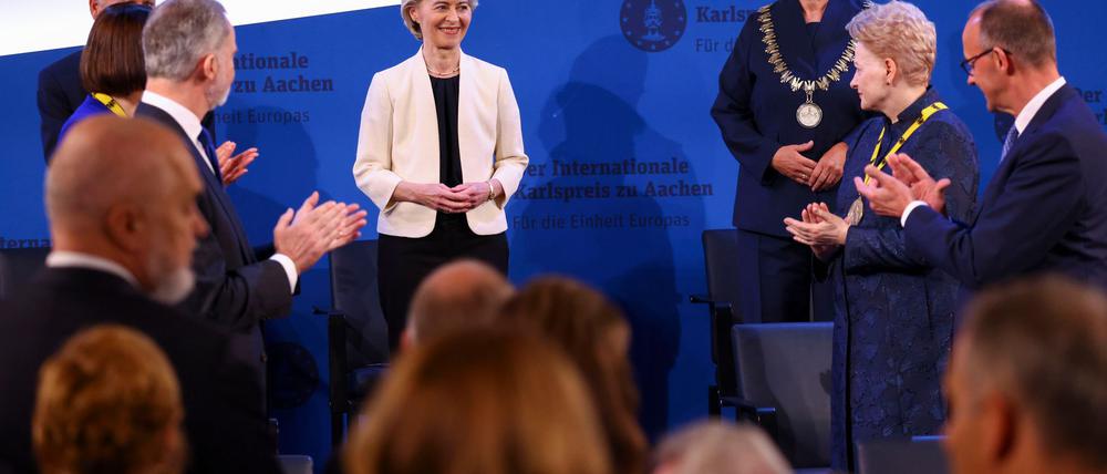 Nach dem Internationalen Karlspreis erhält EU-Kommissionspräsidentin Ursula von der Leyen eine weitere Auszeichnung. (Archivfoto)