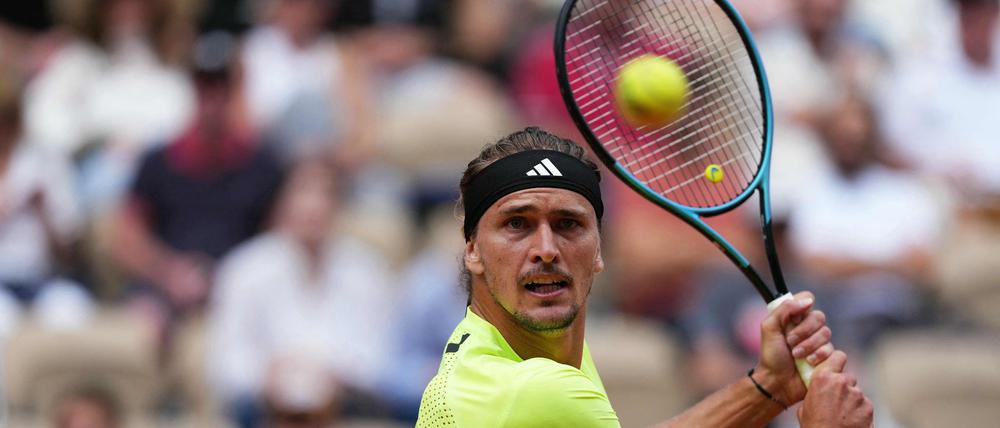 Alexander Zverev fordert bei den French Open im Viertelfinale Novak Djokovic.