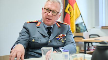 Andreas Henne, Generalmajor und Kommandeur der Heimatschutzdivision.