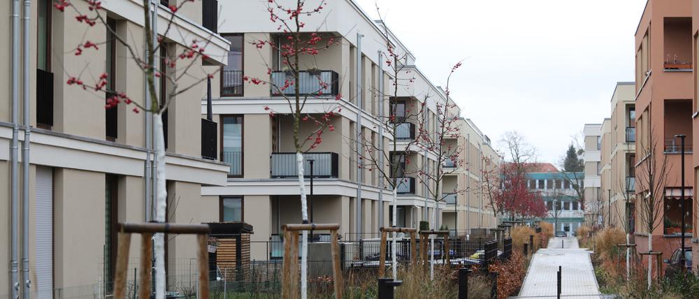 Blick in der neue Quartier der städtischen Wohnungsbaugesellschaft Pro Potsdam am ehemaligen Tramdepot in der Heinrich-Mann-Allee. Wärme für das Quartier wird über tiefe Geothermie erzeugt.
