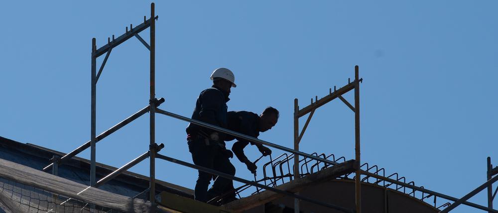 Die Branche steht im Fokus: Der Bau hat ein besonders großes Problem mit dem Thema Schwarzarbeit.