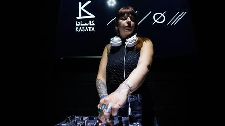 Die in Berlin lebende DJ Nuria legt in Damaskus seit dem Sturz von Machthaber Assad auf.
