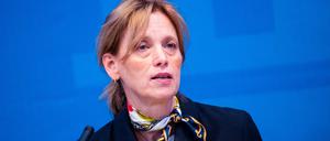 Karin Prien (CDU), Bundesfamilienministerin