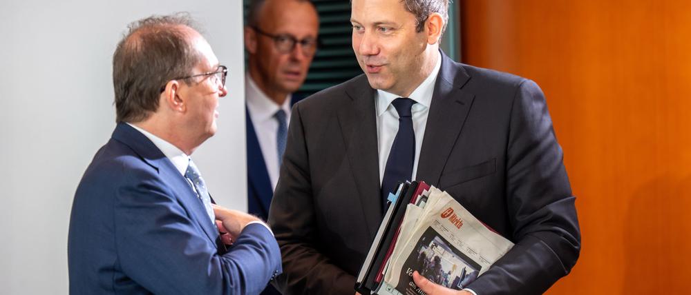 Vizekanzler Klingbeil hat sein erstes Gesetz durchs Kabinett gebracht.