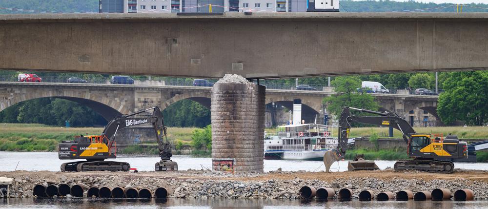 Brücken, Straßen, Energienetze: Die deutsche Infrastruktur soll mit Milliardenschulden modernisiert werden. (Archivbild)