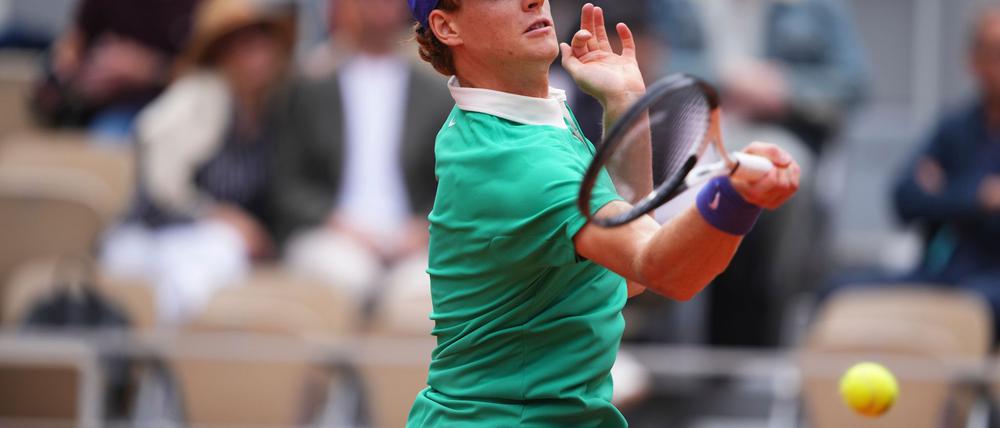 Jannik Sinner ist bei den French Open ohne Satzverlust ins Halbfinale marschiert.