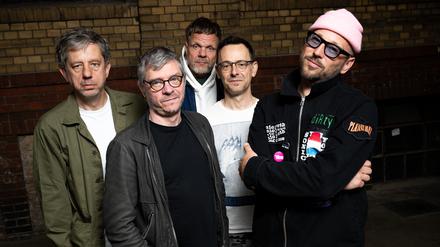 Die Mitglieder der Band Beatsteaks, Thomas Götz (l.-r.), Bernd Kurtzke, Torsten Scholz, Peter Baumann und Arnim Teutoburg-Weiß. 