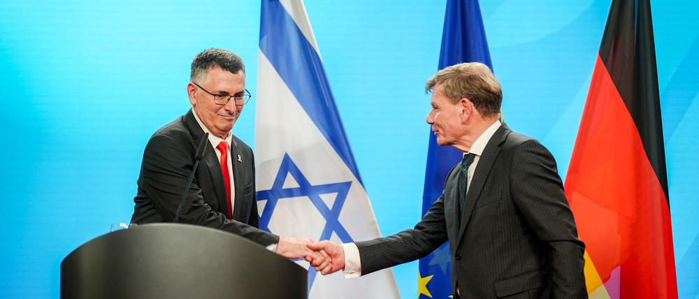 Wadephul (CDU) wird beim Treffen mit seinem israelischen Amtskollegen Gideon Saar deutlich.