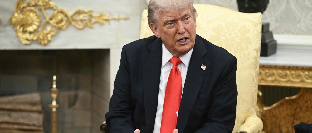 US-Präsident Donald Trump beim Besuch von Bundeskanzler Friedrich Merz im Oval Office.