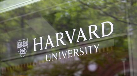 Die Harvard University bereitet sich auf die Abschlussfeier 2025 vor. 