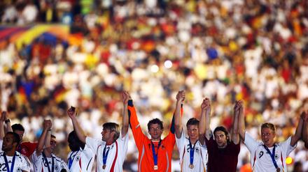 Wie die Weltmeister. Bei der WM 2006 wurde die Nationalmannschaft frenetisch gefeiert, obwohl es nur zu Platz drei gereicht hatte.