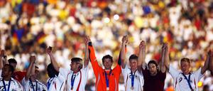 Wie die Weltmeister. Bei der WM 2006 wurde die Nationalmannschaft frenetisch gefeiert, obwohl es nur zu Platz drei gereicht hatte.