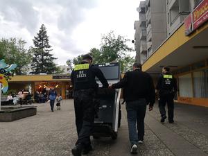 Zoll, Polizei und Ordnungsamt im Einsatz (Symbolbild).