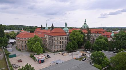 Ein Blick auf das Stadthaus und den Verwaltungscampus an der Hegelallee.