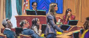 Sean „Diddy“ Combs sieht zu, wie Maurene Comey „Jane“ während Combs’ Prozess gegen den Sexhandel in New York City, New York, USA, am 6. Juni 2025 in dieser Gerichtsskizze befragt. 