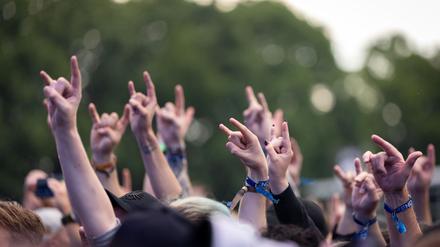 Die Rettungskräfte haben in diesem Jahr deutlich mehr Einsätze - eben weil deutlich mehr Menschen auf dem Festival sind. 