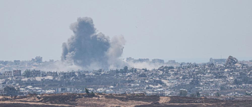Israels Armee geht vorerst weiter gegen die Islamisten in Gaza vor. (Archivbild)