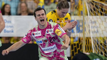 Tim Freihöfer schreit seine Emotionen raus.