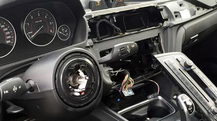Die Berliner Polizei veröffentlicht künftig täglich aktuelle Datensätze zu Diebstählen von Autoteilen oder aus Autos. 