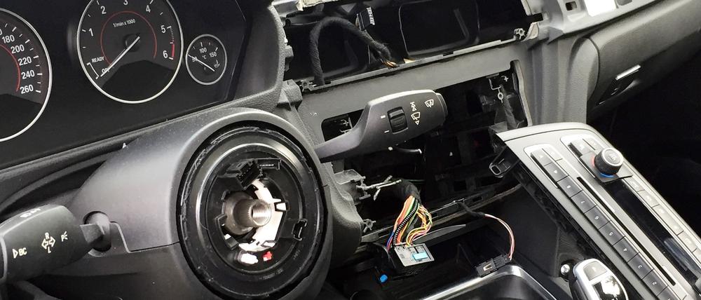 Die Berliner Polizei veröffentlicht künftig täglich aktuelle Datensätze zu Diebstählen von Autoteilen oder aus Autos.