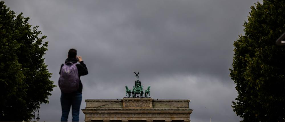 Noch ist das Wetter in Berlin und Brandenburg trüb, das soll sich aber bald ändern. (Archivbild)
