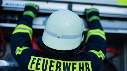 Anwohnerinnen und Anwohner sollen Fenster und Türen schließen. (Symbolbild)