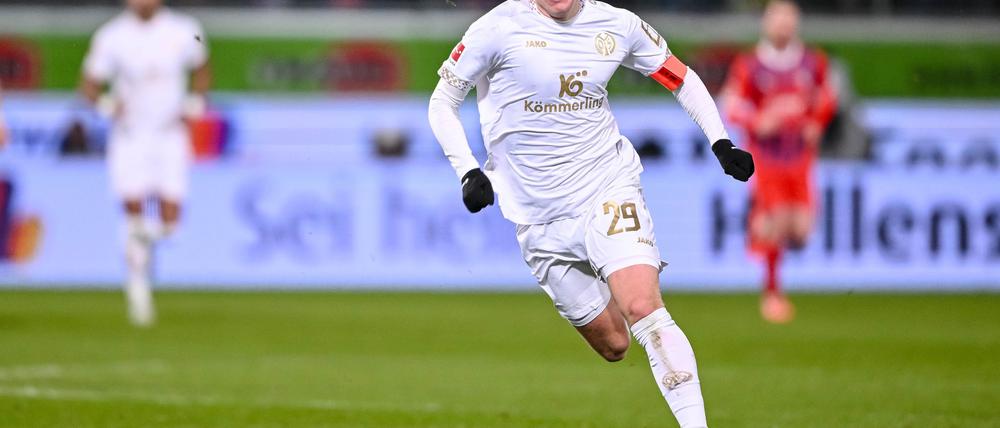 Jonathan Burkhardt ist ein immer größeres Thema bei der Eintracht