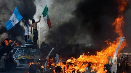 Am Wochenende kam es in Los Angeles zu heftigen Ausschreitungen zwischen Demonstranten und Polizei.