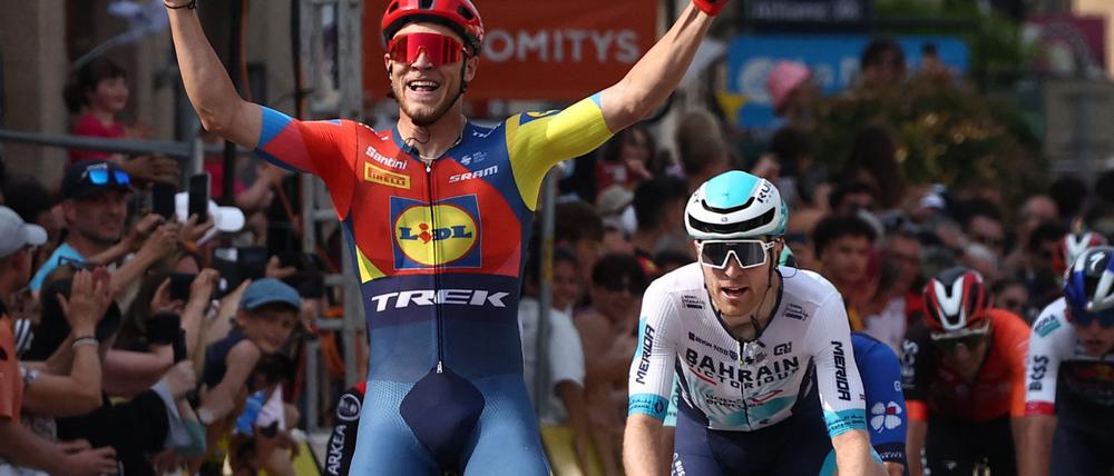 Jonathan Milan gewann die zweite Dauphiné-Etappe im Sprint.