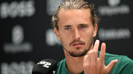 Alexander Zverev verteidigte sich in Stuttgart gegen seine Kritiker.