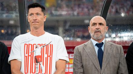 Robert Lewandowski (li.) und Polens Nationaltrainer Michal Probierz.