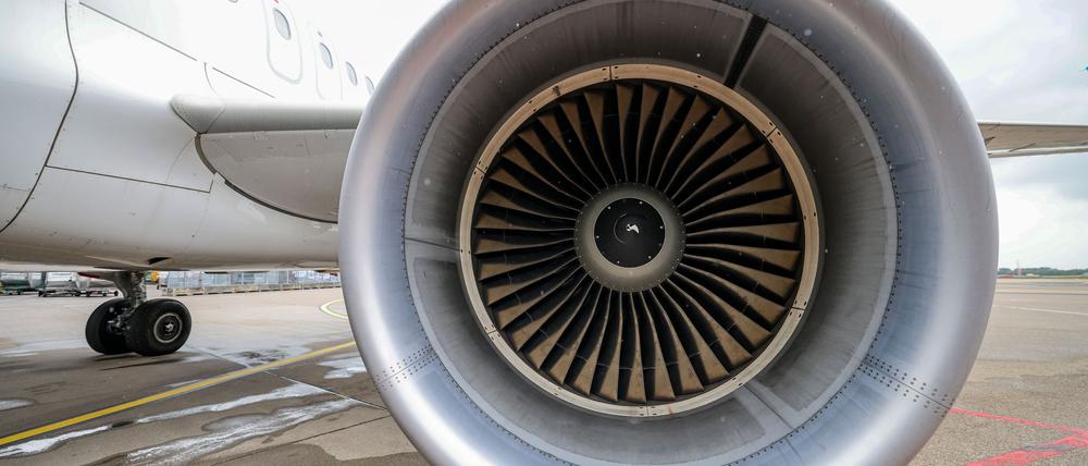 Am Flughafen der griechischen Insel wurde eine Frau aus Deutschland von den Turbinengasen erfasst und leicht verletzt. 