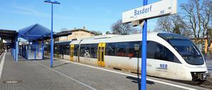 Unter anderem auf der RB27 reduziert der VBB zum Fahrplanwechsel im Dezember das Angebot am Wochenende und in den Randzeiten. (Archivbild)