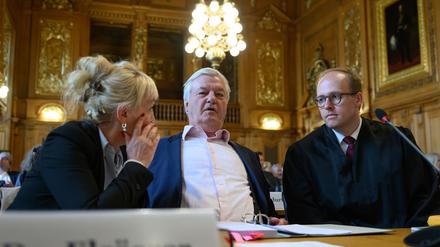 Jürgen Elsässer kam in Begleitung seiner Frau. 