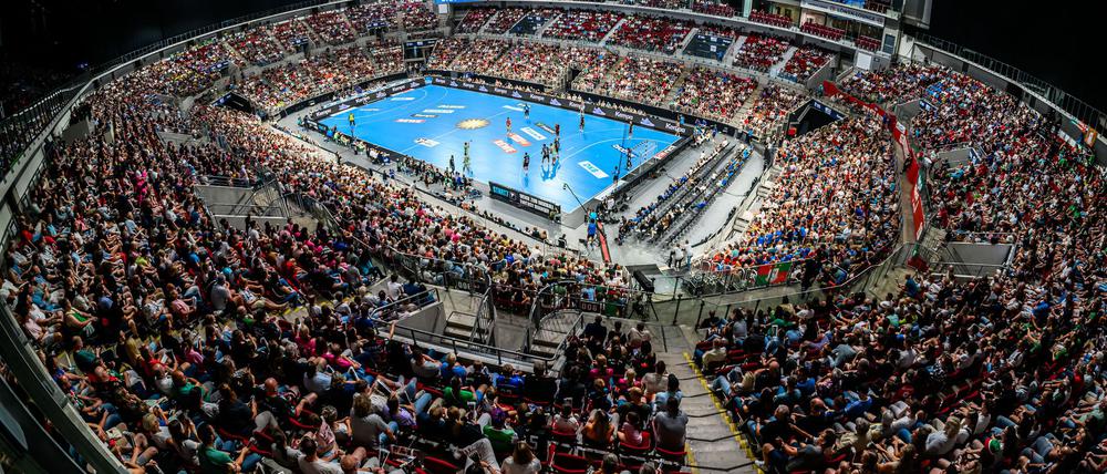 Die Handball-Bundesliga hat in der Saison 2024/25 einen Zuschauer-Rekord verzeichnet.