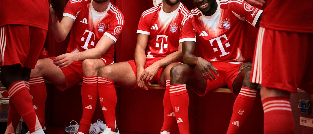 Der FC Bayern hat seine Garderobe aufgehübscht.