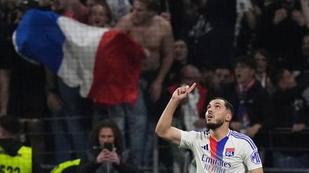 Rayan Cherki wechselt zu Manchester City