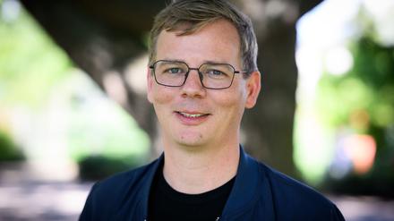 Der Brandenburger Linke-Landeschef Sebastian Walter warnt vor Kürzungen im Sozialbereich (Archivbild).