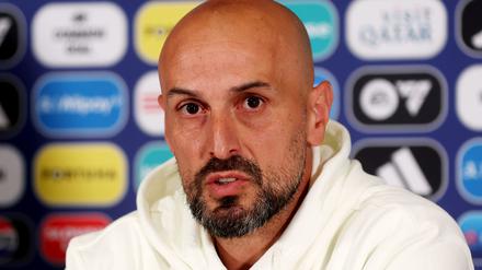 Nationaltrainer Antonio Di Salvo warnt vor dem Auftaktgegner.