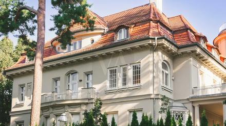 In der Berliner Delbrückstraße am Hubertussee liegt Deutschlands aktuell am teuersten angebotene Seeblick-Villa, jedenfalls laut ImmoScout24.