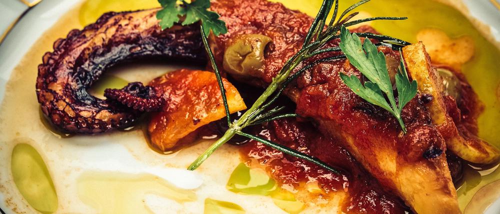 Pulpo sardo im Dirty Bistro von Max Strohe im Restaurant „Tulus Lotrek“