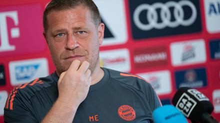 Sportvorstand Max Eberl äußert sich im Teamhotel des FC Bayern in Orlando zu Leroy Sané.
