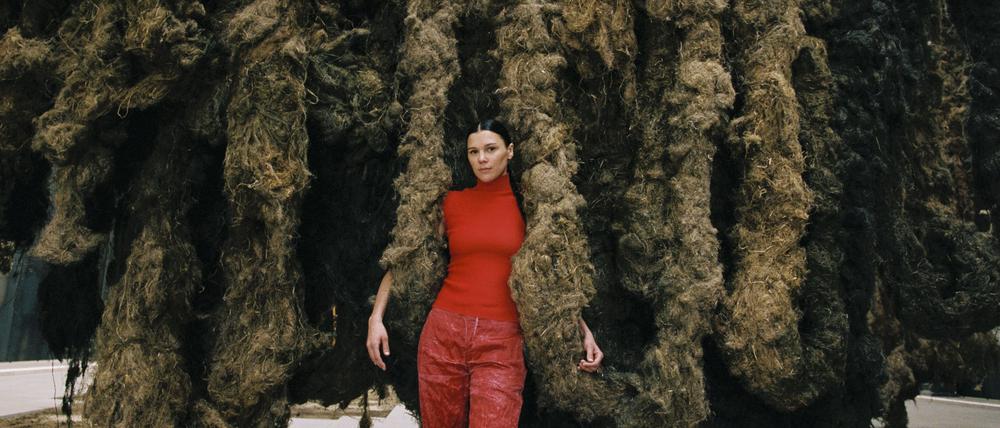 Die Künstlerin Klára Hosnedlová