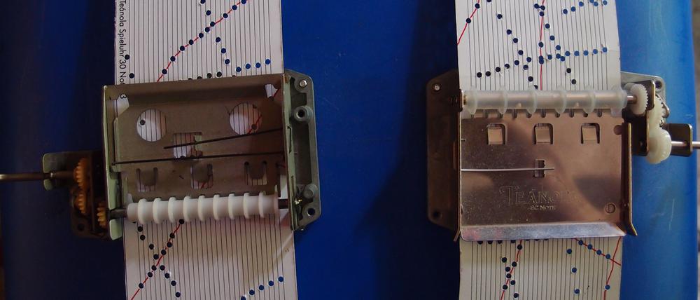 Die zwei Spieluhren von Raschpartikel. 