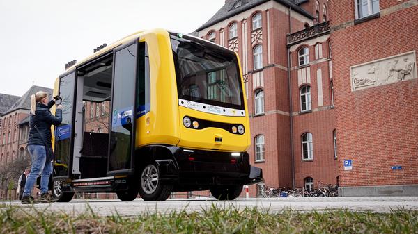 Schon länger hat die BVG den Einsatz von autonomen Bussen getestet. In den kommenden zehn Jahren könnte der Einsatz deutlich ausgeweitet werden.