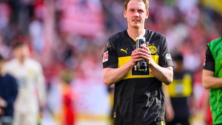 Julian Brandt führt den BVB bei der Club-WM als Kapitän an.