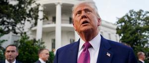 Donald Trump vor dem Weißen Haus im Juni 2025.