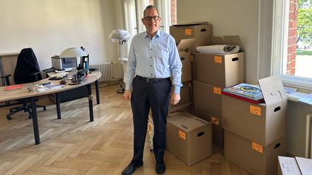 Rückzug ins sanierte Rathaus Köpenick, Bezirksbürgermeister Oliver Igel war der letzte.