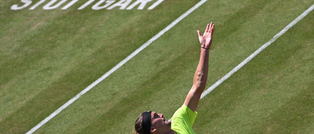 Alexander Zverev trennen bei seiner ersten Stuttgart-Teilnahme seit 2019 noch zwei Siege vom Titel.